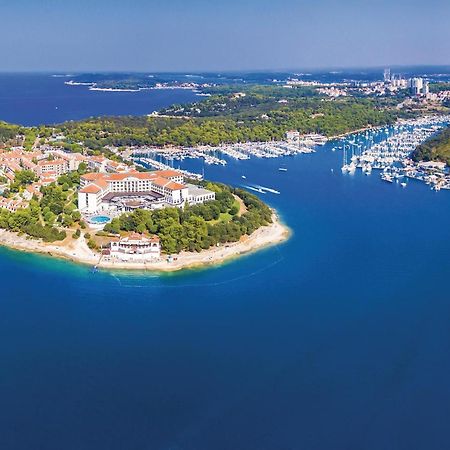 Amazing Apartment In Pula With Kitchen Экстерьер фото