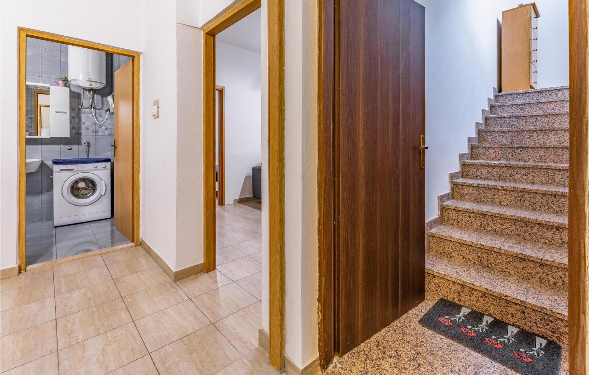Amazing Apartment In Pula With Kitchen Экстерьер фото